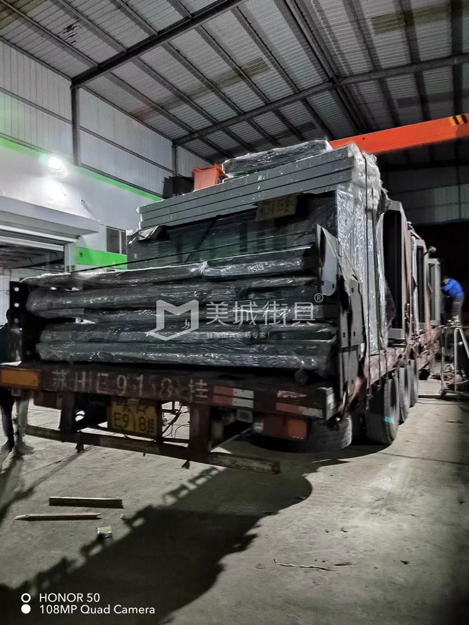 2022.10.18美城街具供應(yīng)臺(tái)州第三、四車候車亭發(fā)貨記錄
